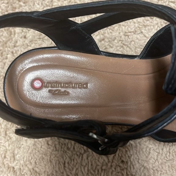 Clark’s Black Sandals 8.5W - Picture 3 of 5